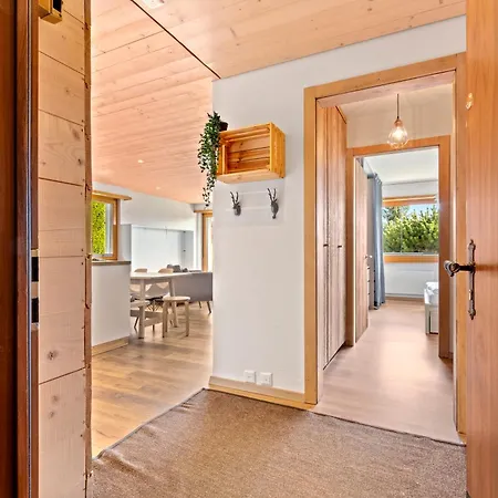 Avec Terrasse, Proche Du Centre