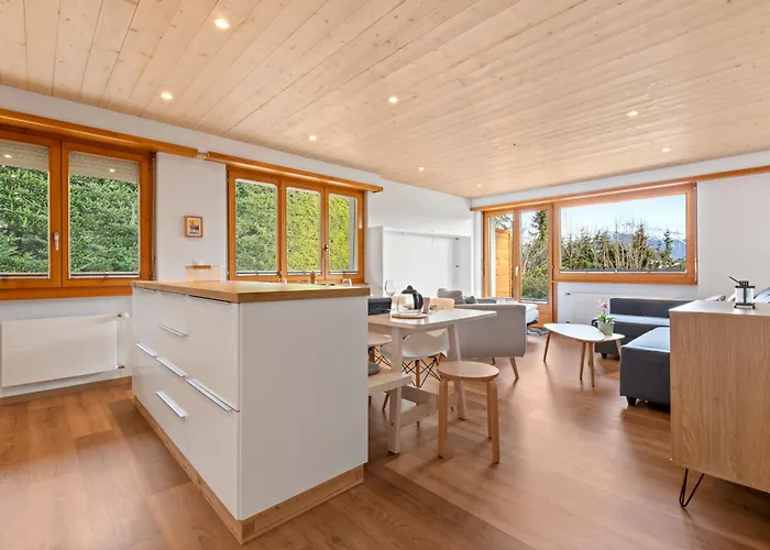 Avec Terrasse, Proche Du Centre