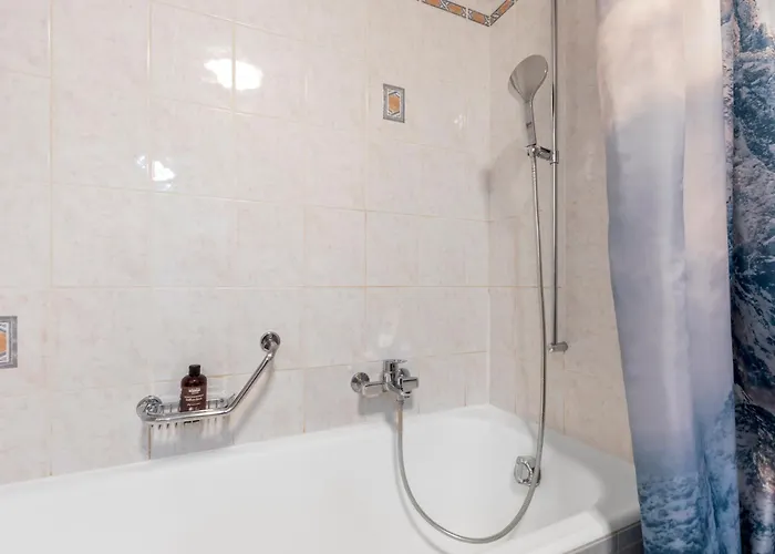 Avec Terrasse, Proche Du Centre Appartement Crans-Montana